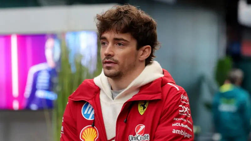 Шарль Леклер в Aston Martin? Почему пилоту Ferrari необходим этот переход.