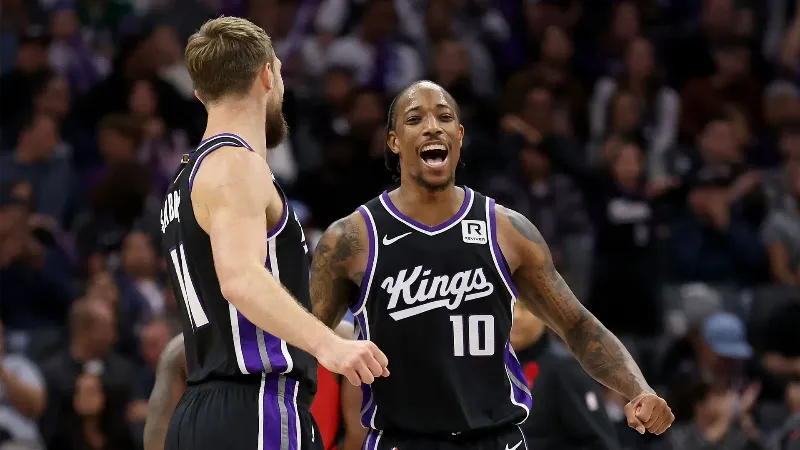Демар Дерозан и Домантас Сабонис в центре внимания, пока неуступчивые «Сакраменто Кингз» готовятся к плей-ин.