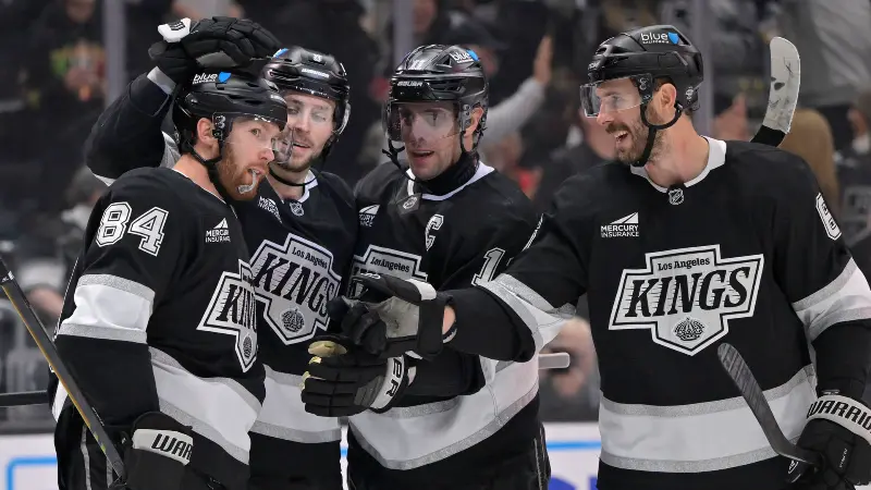 «Этот сезон может стать последним», - легенда «Лос-Анджелес Кингз» допустил завершение карьеры после 20 лет в НХЛ.