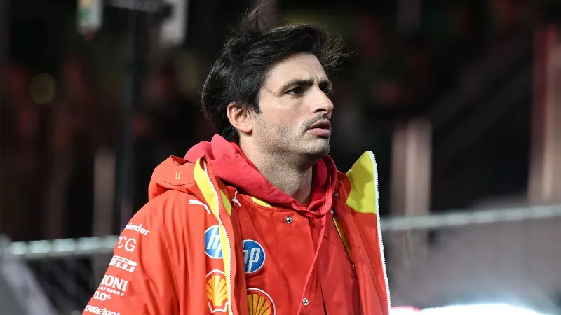 «На несколько часов раньше», - Карлос Сайнс высказывает предложение для Формулы-1 о будущем проведении гонок в Лас-Вегасе.