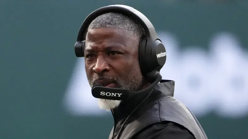 Аарон Гленн отказывается называть основного квотербека «Джетс», несмотря на впечатляющую игру Джастина Филдса в победном матче против «Бенгалс» (39-38).