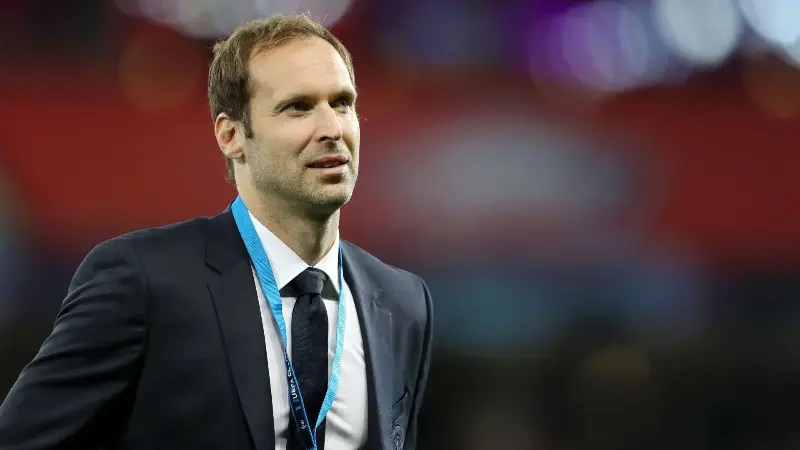 «У всех их соперников наблюдаются взлеты и падения в игровой форме», — легенда «Челси» Петр Чех назвал своих фаворитов на победу в Премьер-лиге в этом сезоне.