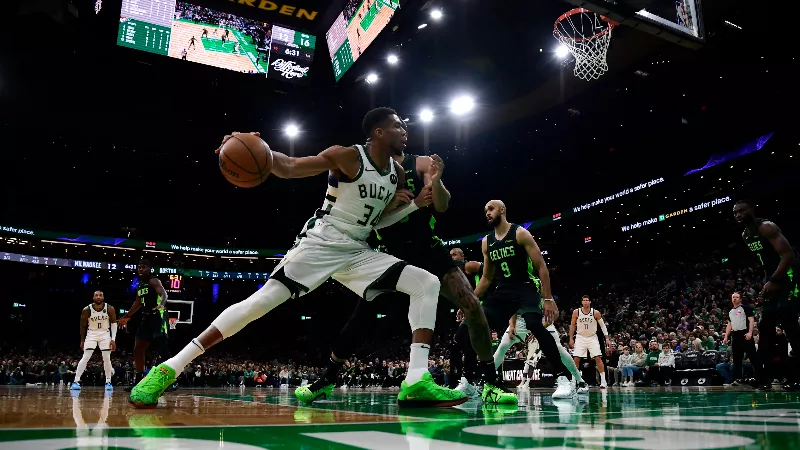 Аналитик считает, что Яннис Адетокумбо всего в одном титуле от того, чтобы стать вторым после пятикратного чемпиона НБА