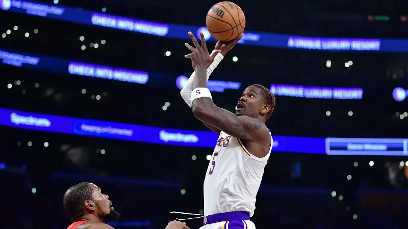 «Бигмены не могут создавать моменты сами для себя», - Деандре Эйтон сделал признание после того, как Джей Джей Редик раскрыл причины недовольства центрового «Лос-Анджелес Лейкерс».