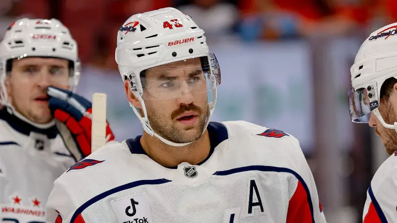 Брюс Будро подогрел слухи о возможных трансферах «Оттавы Сенаторз», выдвинув идею обмена звёздного силового форварда «Вашингтон Кэпиталз» с контрактом на 45,5 миллиона долларов для помощи «Оттаве» в борьбе за плей-офф.