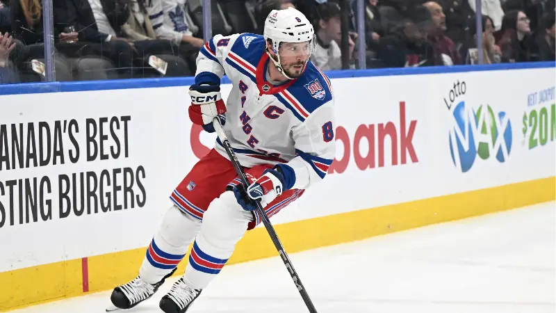 Главный тренер «Монреаль Канадиенс» Мартен Сан-Луи высказался о бывшем товарище по команде, а ныне сопернике Джей Ти Миллере.