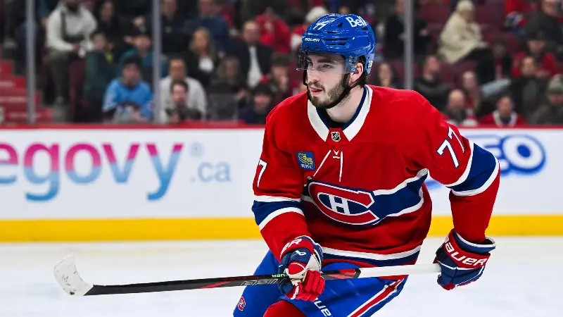 Новости о травмах «Монреаль Канадиенс»: «Монреаль» понёс ещё один серьёзный удар, поскольку Кирби Дак выбыл из-за перелома стопы.