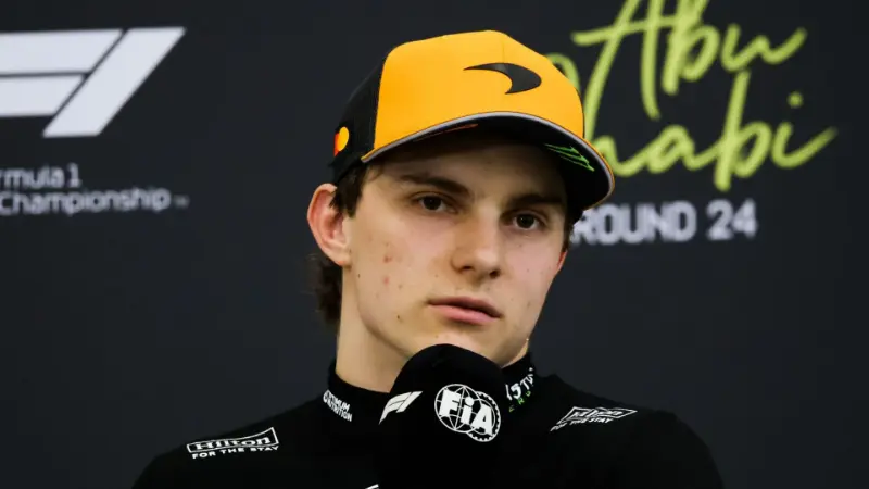 Кристиан Хорнер откровенно высказался о «болезненном» поражении Оскара Пиастри в борьбе за титул с Ландо Норрисом