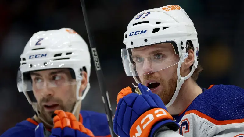 «Я прикрою его спину, что бы ни происходило», - Коннор Макдэвид защитил своего партнёра по «Эдмонтон Ойлерз» от жёсткой критики.