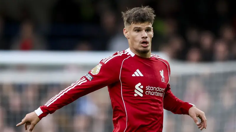 Бывший полузащитник «Челси» обвинил звезду «Ливерпуля» в том, что тот «обвинял» Милоша Керкеза, а не помогал ему в тяжелом матче против «Манчестер Юнайтед».