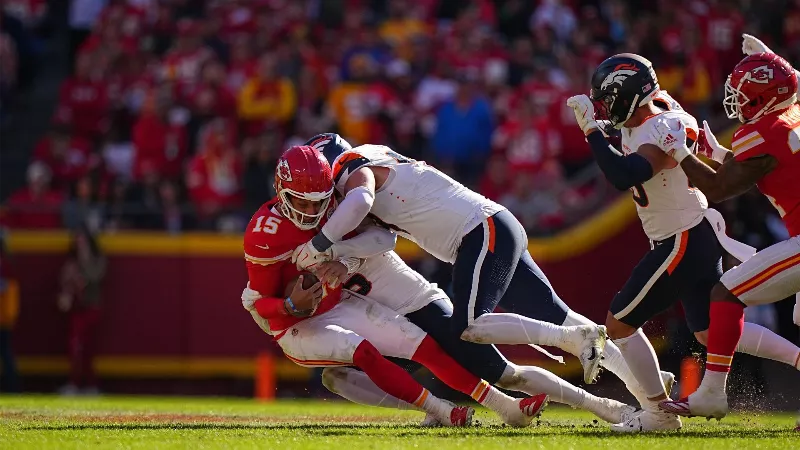 Бывший квотербек «Детройт Лайонс» указал на очевидную проблему, которая может помешать «Канзас-Сити Чифс» выйти в Финал АФК.