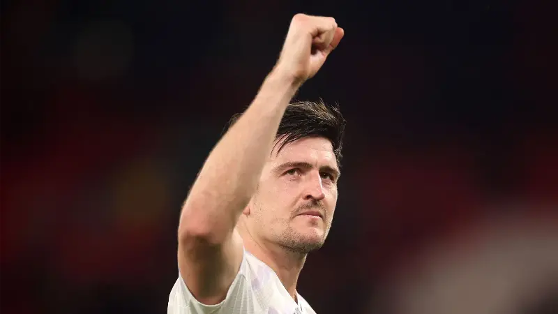 Бывшая звезда «Ливерпуля» похвалил Гарри Магуайра в комментарии к публикации Фабрицио Романо, посвященной возрождению звезды «Манчестер Юнайтед».