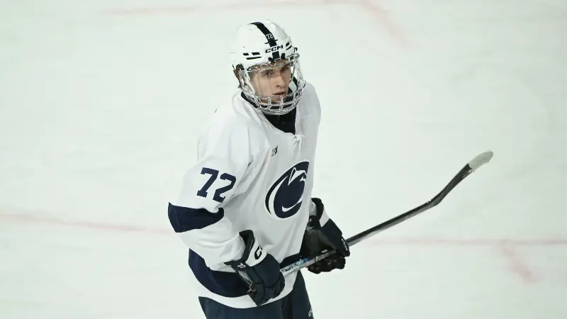 Президент «Калгари Флэймз» Дон Мэлоуни выступил с резким заявлением на фоне разговоров о том, что команде стоит намеренно проигрывать матчи ради получения права выбора Гэвина Маккенны на драфте.