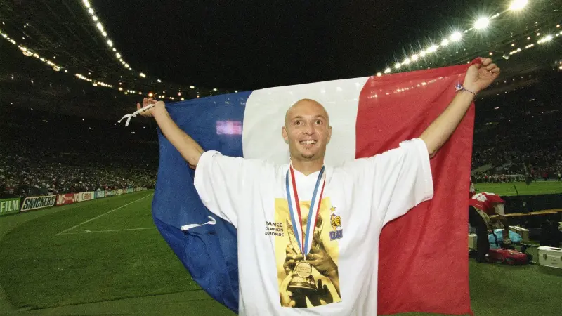 «Для остальных он все упрощает», - по мнению Франка Лебёфа, ценник на звезду «Челси», подписанную в 2023 году, уже «удвоился».