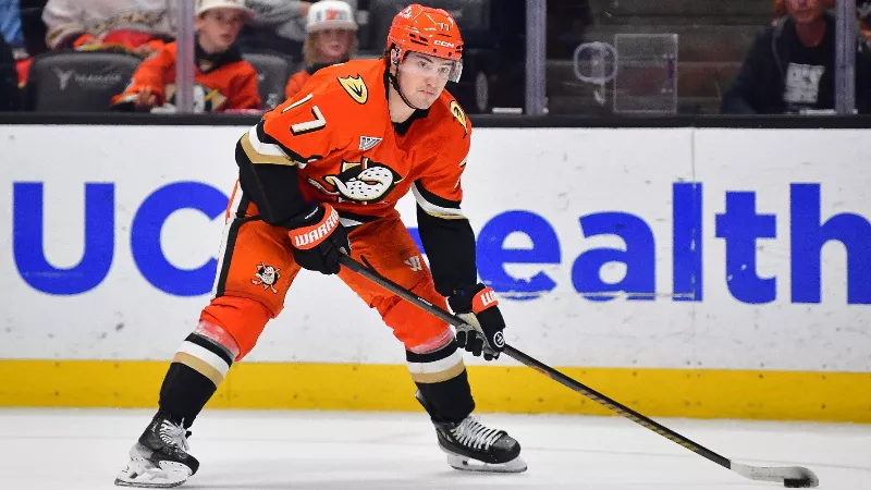 Фрэнк Ватрано поделился своими мыслями о том, что его назвали «Сёхеем Отани в хоккее» из-за структуры его нового контракта с «Анахайм Дакс», включающего отложенные выплаты.