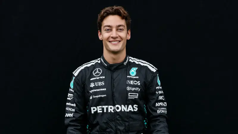 Благодаря своему контракту с Mercedes на сумму 40 миллионов долларов, Джордж Расселл занимает третье место в списке самых высокооплачиваемых пилотов Формулы-1.