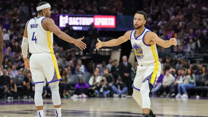 Отчёт о травмах «Голден Стэйт Уорриорз»: очередная неудача Мозеса Муди и важные новости об игроке с контрактом на 6 532 700 долларов в преддверии матча с «Бакс».