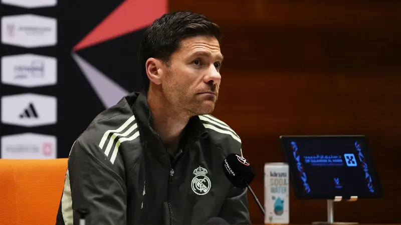 «Выпить пару стопок текилы», — легенда «Ливерпуля» дал совет в ответ на вопрос, стоит ли Хаби Алонсо возглавить «Манчестер Юнайтед».