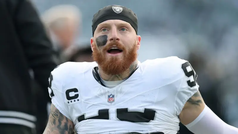 «Он меняет ход игры», - легенда «Сэйнтс» Террон Армстед призывает команду обменять пики драфта 2026 года на звездного игрока «Рейдерс» стоимостью 106,5 миллиона долларов.