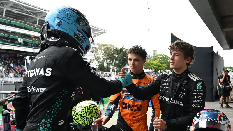 «Он не рад финишировать позади меня», - Кими Антонелли признал изменение в отношениях с Джорджем Расселлом после подиума на Гран-при Бразилии.