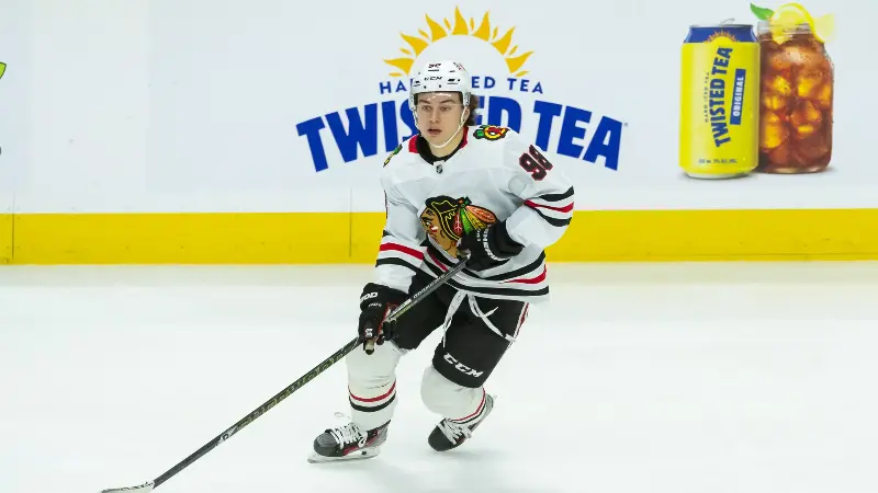 Член Зала хоккейной славы высказал своё мнение об убедительной победе «Чикаго Блэкхокс» во главе с Коннором Бедардом над «Сент-Луис Блюз».