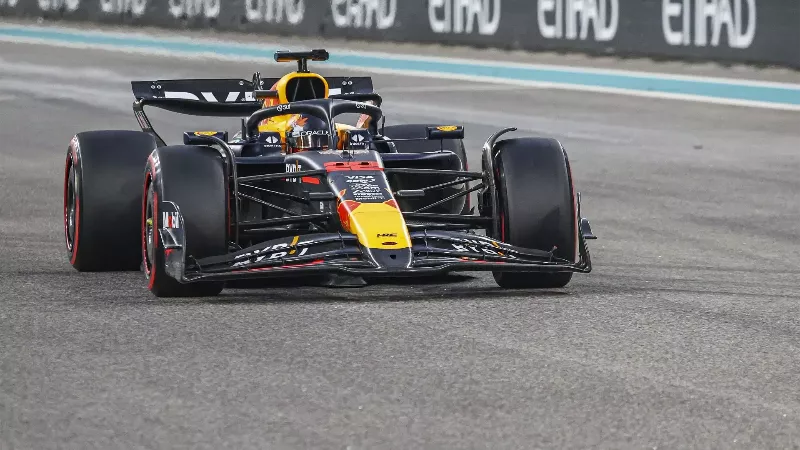 «Как эта машина не развалилась на части во время этого заезда – я никогда не пойму», - бывший сотрудник Red Bull о трюке австрийской команды с заездом по снегу