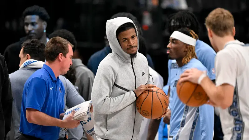 По слухам, Джа Морант назвал Клэя Томпсона «бездарем» в тот момент, когда защитник «Даллас Маверикс» взял на себя функции «телохранителя» для Купера Флэгга.