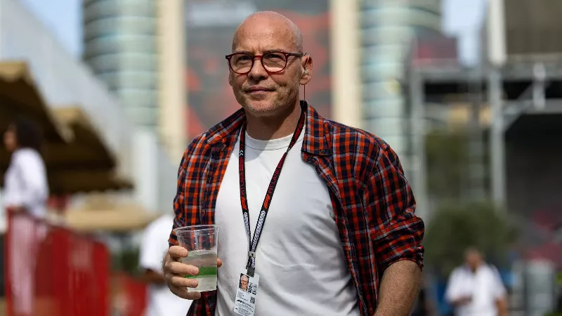 Жак Вильнёв предупредил о «опасных ожиданиях» перед сезоном-2025 в Формуле-1 после впечатляющей борьбы во второй половине прошлого чемпионата.