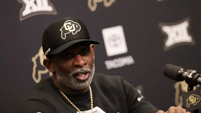 «Джерри Джонс ошибся», - легендарный ресивер «Даллас Ковбойз» продолжает поддерживать Деона Сандерса