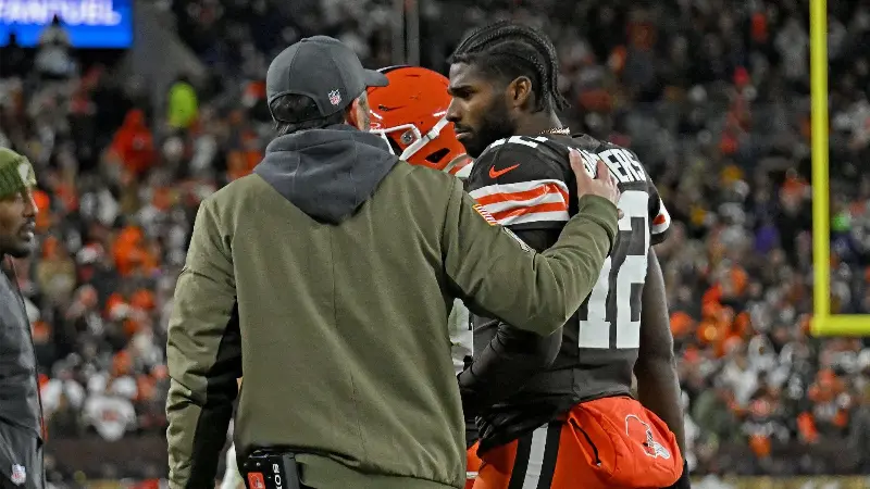 «Кевин Стефански не хочет его понимать», - Кэм Ньютон обрушился с критикой на главного тренера «Браунс» за несправедливое отношение к Шедуру Сандерсу.