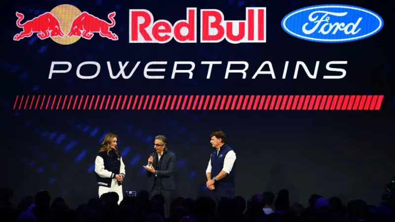 Лоран Мекис внес ясность в вопрос ожиданий от первой силовой установки Red Bull.