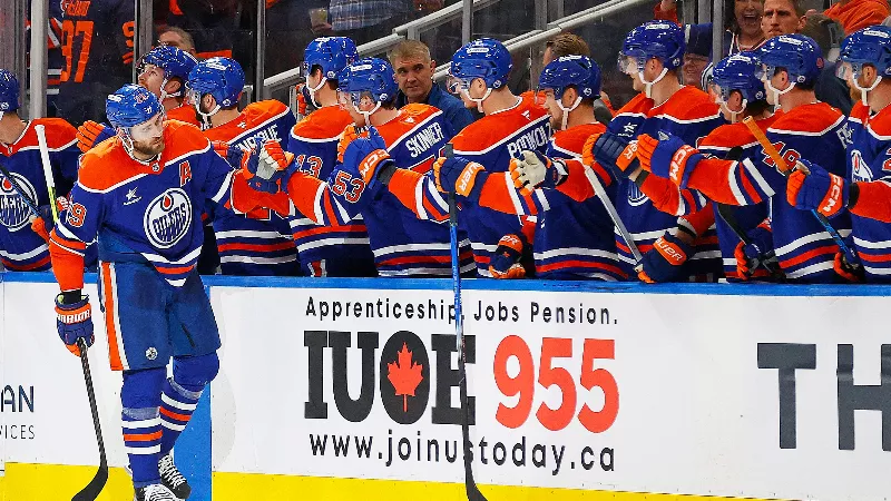 «Лига мгновенно ставит тебя на место», - Леон Драйзайтль остается сдержанным, несмотря на то, что он является одним из лучших бомбардиров лиги.