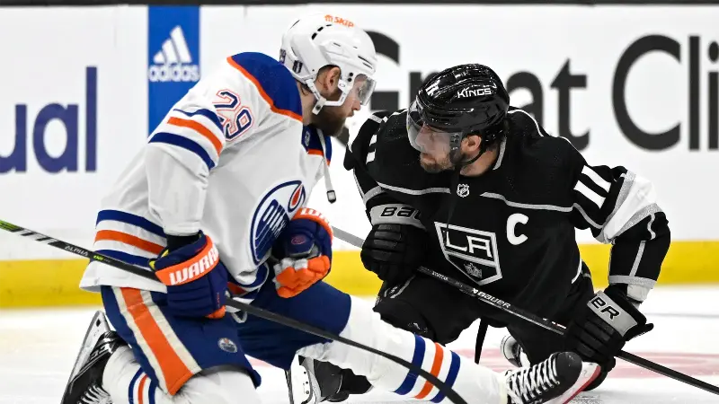 Леон Драйзайтль рассказал о влиянии Анже Копитара на свою карьеру и прокомментировал его заявление о завершении карьеры.