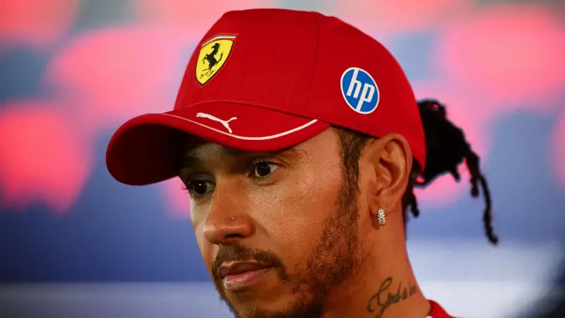 Льюис Хэмилтон ответил на вопрос о завершении карьеры в 2026 году после кошмарного сезона в Ferrari.