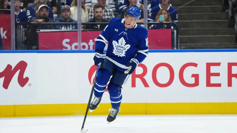 Главный тренер «Торонто Мейпл Лифс» Крейг Беруби объяснил решение оставить Макса Доми в запасе.