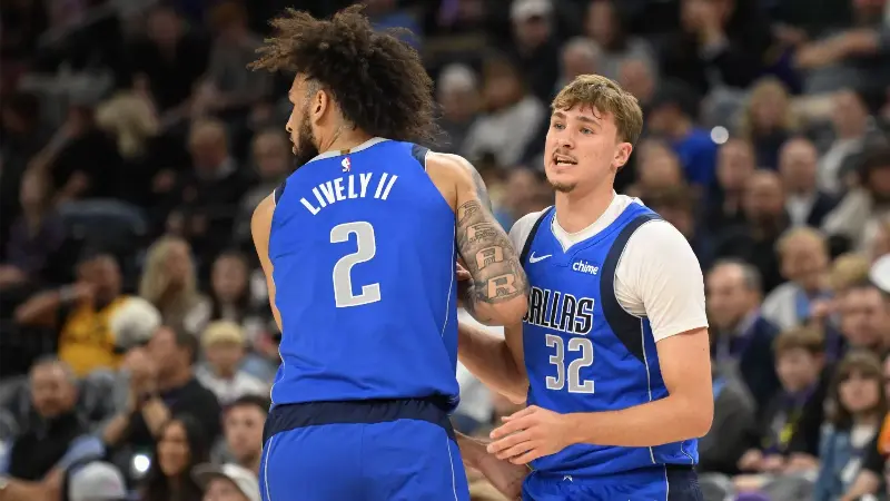 «Маверикс» столкнулись с очередной неудачей: статус товарища по команде Купера Флэгга с контрактом на 54 380 290 долларов был понижен перед игрой с «Рэпторс».