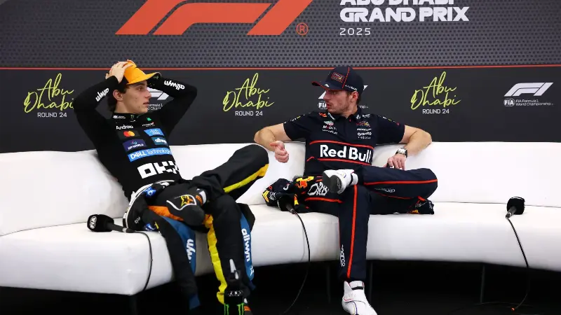 Макс Ферстаппен жестко высмеял Оскара Пиастри за соблюдение «папайя-правил» McLaren в сезоне 2025 года.