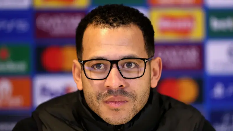 «Вполне вероятно, что их вынудят продать его», — эксперт предостерег «Челси» по поводу контракта звездного игрока.