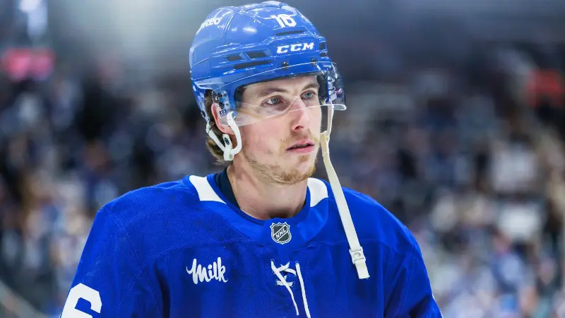 Митч Марнер рассказал о «тяжелом прощании» с товарищами по «Торонто Мейпл Лифс» после своего ухода из клуба.