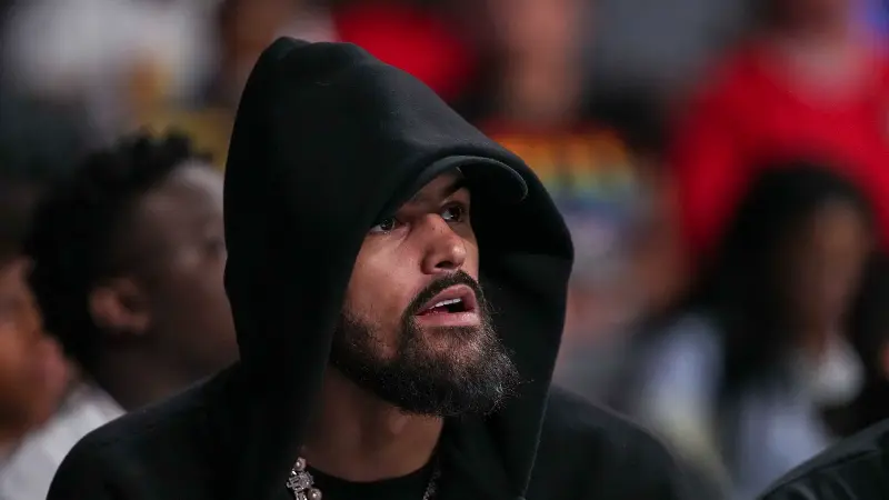 Слухи НБА: Инсайдер анализирует истинную причину молчания «Хокс» по поводу продления контракта с Треем Янгом.