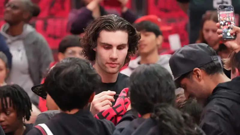 Слухи НБА: Инсайдер сообщает, что длительное противостояние между «Чикаго Буллз» и Джошем Гидди, похоже, подходит к концу.