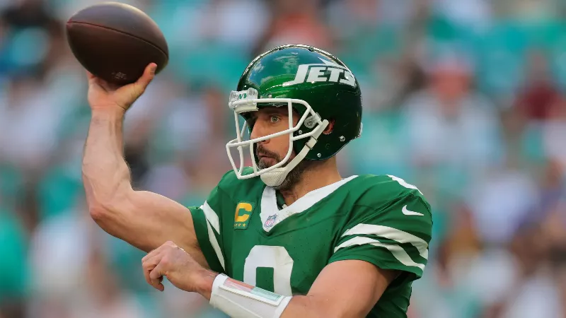 «Нью-Йорк Джетс» оказались в подвешенном состоянии из-за снижения уровня игры Аарона Роджерса.