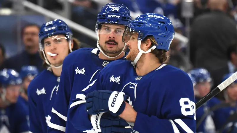 Обозреватель НХЛ Джон Шеннон был предельно откровенен, оценивая лидерские качества Вильяма Нюландера, и провёл резкое сравнение с Остоном Мэттьюсом.