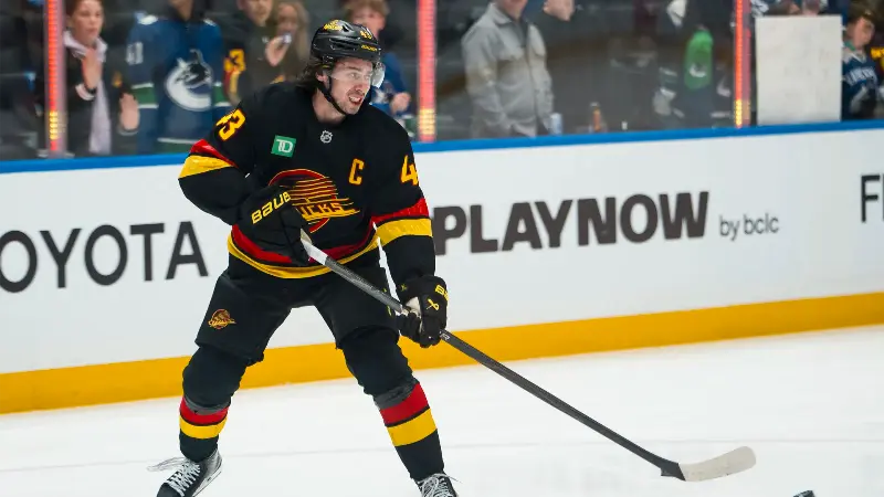 Инсайдер НХЛ назвал новую потенциальную команду для обмена Куинна Хьюза: это клуб стоимостью 2,3 миллиарда долларов, но не «Нью-Джерси Девилз», а причиной возможной сделки может стать «конфликт позиций».