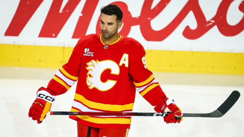 Слухи НХЛ: Многие команды проявляют активный интерес к Назему Кадри после изменения его пункта о запрете на обмен.