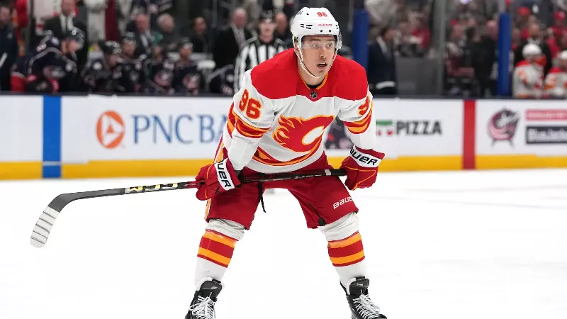 Слухи об обменах в НХЛ: Эллиотт Фридман назвал форварда «Калгари Флэймз», который может стать частью многосторонней сделки с «Филадельфией Флайерз».