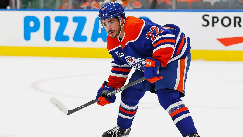 Главный тренер «Эдмонтон Ойлерз» сделал важное заявление о возможном дебюте Мэтта Савоя в НХЛ в предстоящем сезоне.