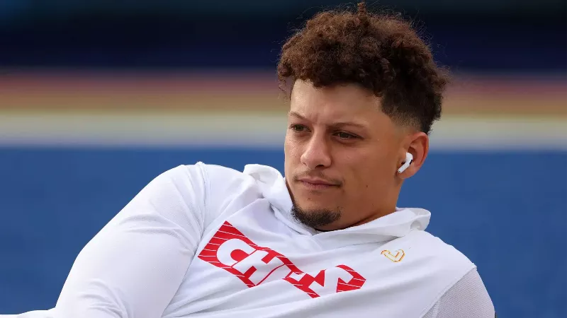 Бывший товарищ по команде Патрика Махоумса поделился своим мнением о шансах «Канзас-Сити Чифс» на Супербоул после поражения от «Баффало Биллс».