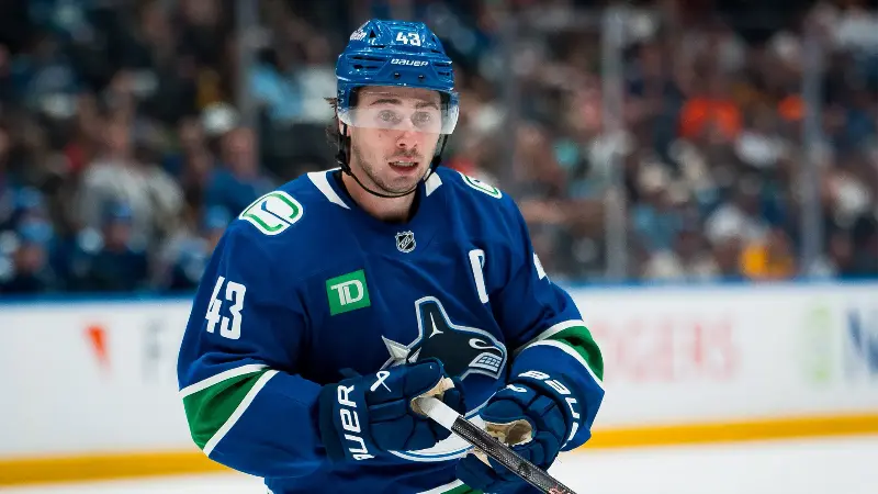 Куинн Хьюз внёс ясность в вопрос о своих отношениях с президентом «Ванкувер Кэнакс» Джимом Рутерфордом на фоне циркулирующих слухов об обмене.