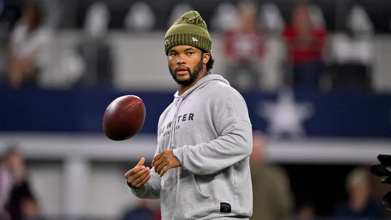 Роб Паркер призывает Кайлера Мюррея уйти из футбола в бейсбол на фоне прогнозов, что «Аризона Кардиналс» отчислят квотербека с контрактом на 230,5 миллиона долларов в 2026 году.